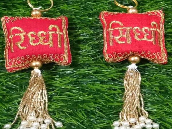 Riddhi-Siddhi Design Door Hanging (2” X 7”)