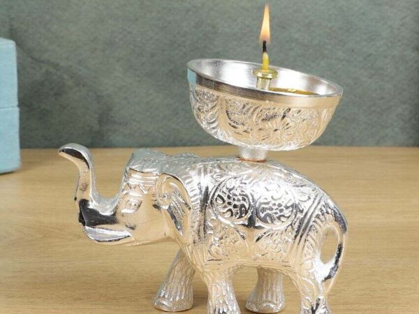 Home Decor & Gifting Brand